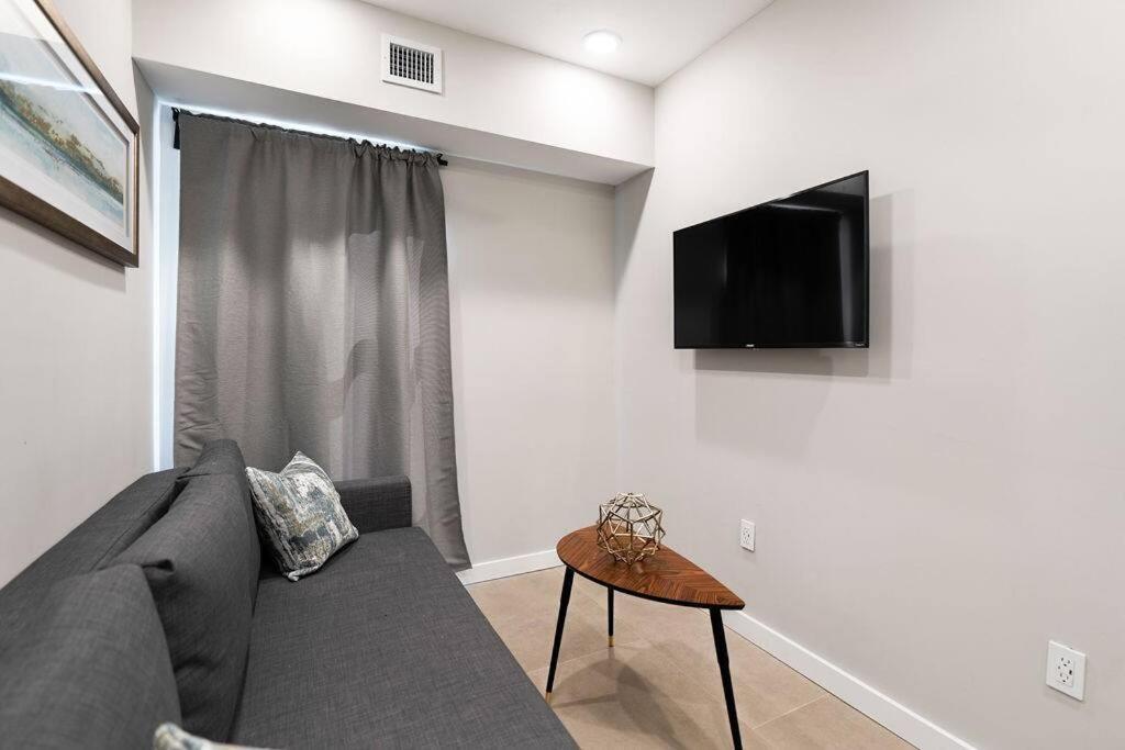 Elegant Miami Apartment East Little Havana / Free Parking Kültér fotó