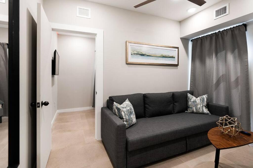 Elegant Miami Apartment East Little Havana / Free Parking Kültér fotó